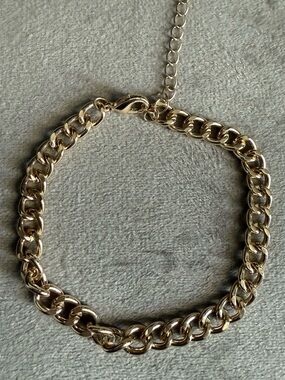 Elegant Gold Chain Bracelet for Women - Classic Link Design